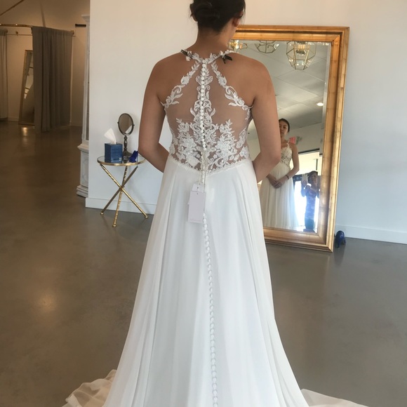 Wedding Gown - Picture 6 of 6